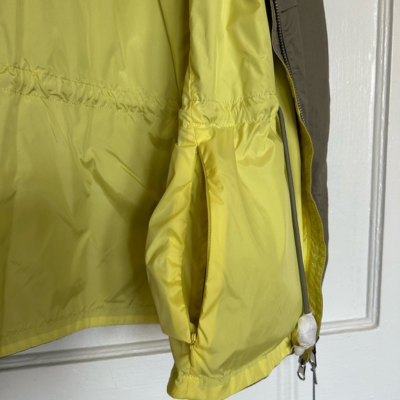 Geox Respira Water Repellant Windbreaker - Picture 5 of 16